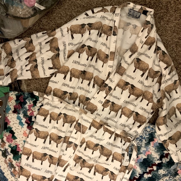 girlfriend collective Other - ✌️Girlfriend let’s do sleep "100% COTTON" WITH SHEEP PATTERN OZ bath robe